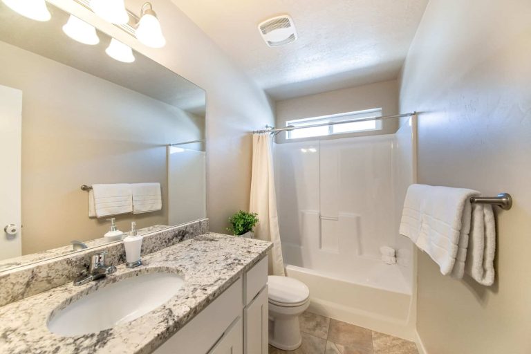 Why Do We Love Acrylic Shower Trays? Expert-Approved Benefits