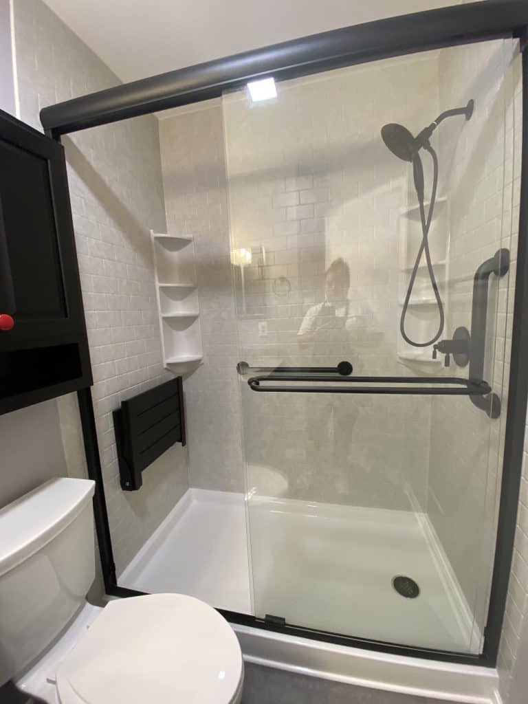 misconceptions about acrylic bathrooms - 3